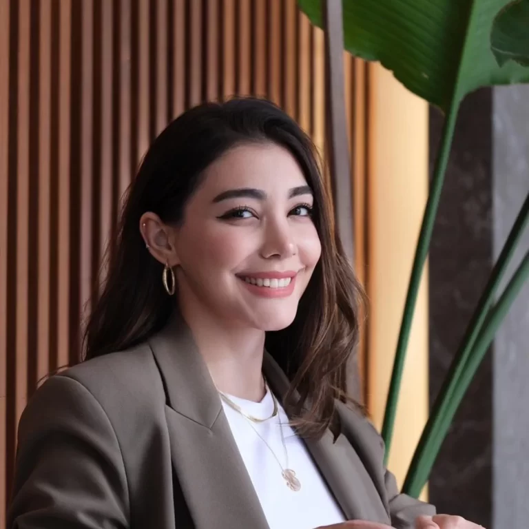 seren-damgaci-foreign-patient-coordinator-nurse